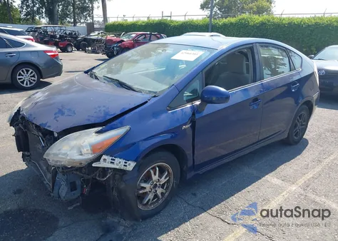 2010 Toyota Prius Iii z USA, uszkodzony, nr VIN JTDKN3DU3A1249901